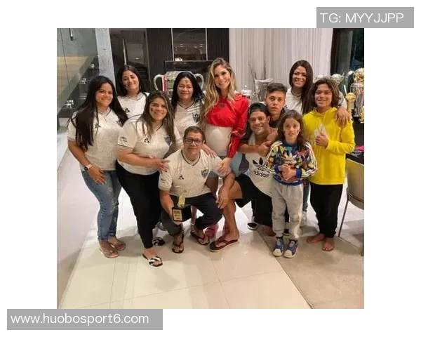 乔治娜社媒粉丝总数突破9200万引发热议,ins和tiktok双双创佳绩 乔治娜社媒粉丝总数突破9200万引发热议,ins和tiktok双双创佳绩