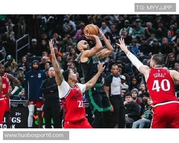 绿军逆袭超越尼克斯成功登顶东部第二名展现强大实力 绿军逆袭超越尼克斯成功登顶东部第二名展现强大实力