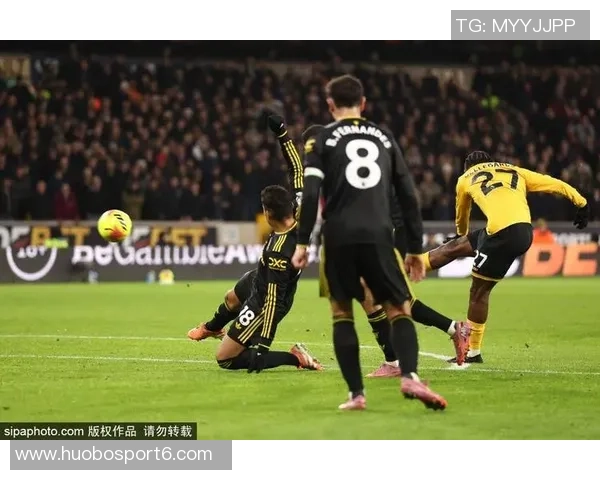 曼联训练情况更新：舍什科因伤缺席马奎尔梅努同样未现身